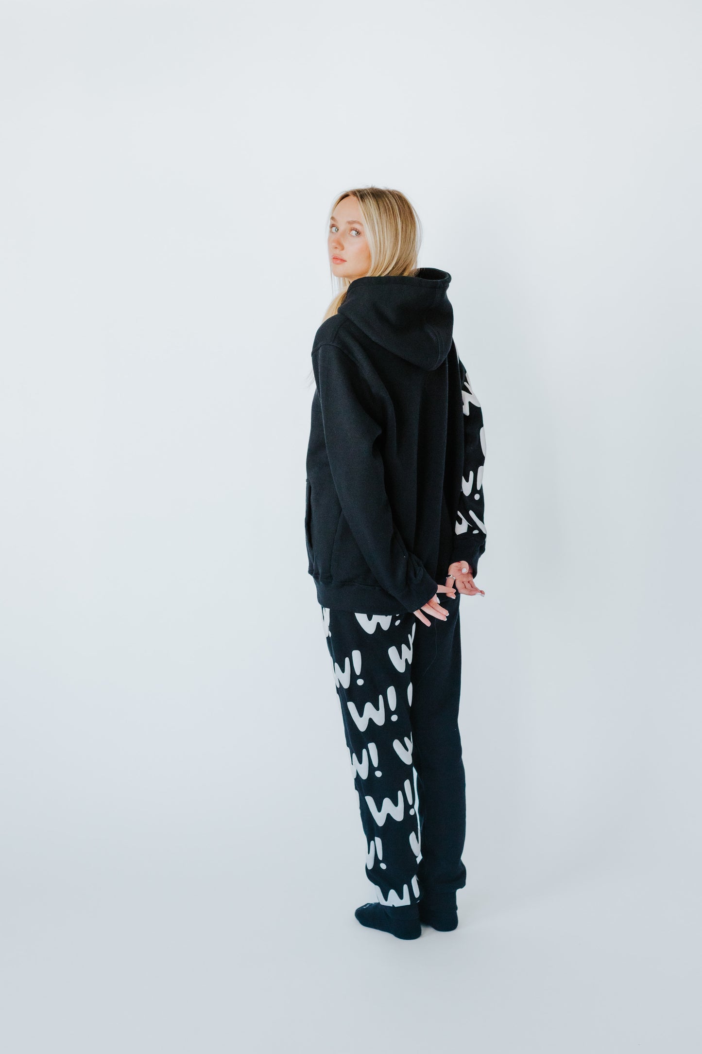 Wizzy Puff Print Sweatsuit (bundle)